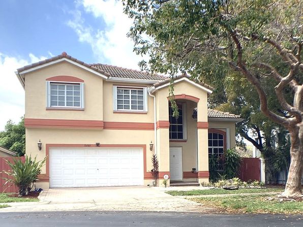 5444 NW 111th Ct