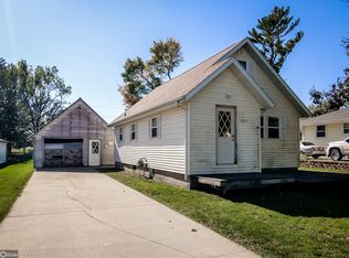 1107 E South St, Marshalltown, IA 50158
