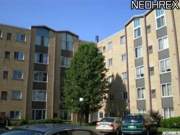 25735 Lorain Rd Unit 214, North Olmsted, OH 44070