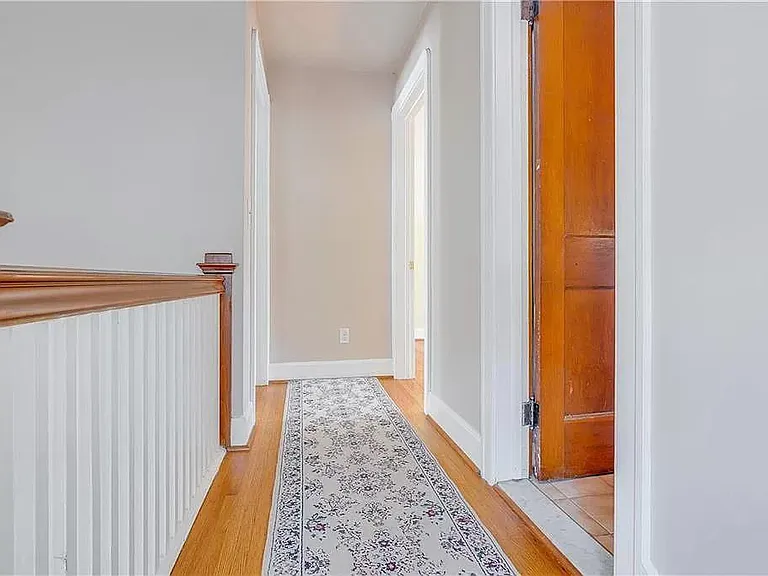 69 Winstead Rd — Photo 17