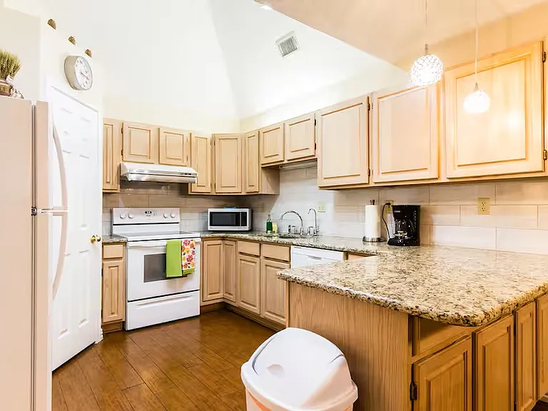 6218 Brookhaven Trl — Photo 9