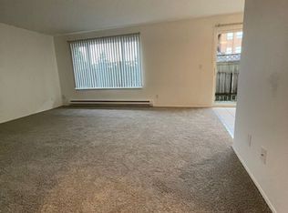 454 SW 156th St APT 12, Burien, WA 98166