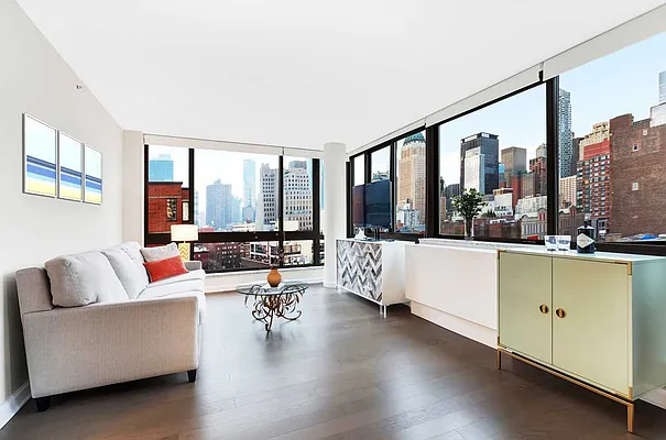 Rented by Cooper & Cooper Real Estate | media 39