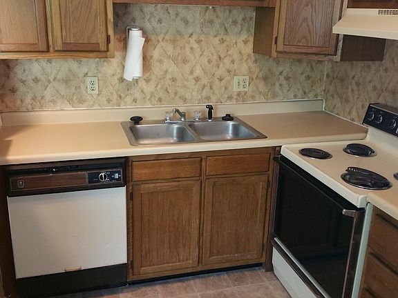 5th image of 2755 Jersey Ave APT C403