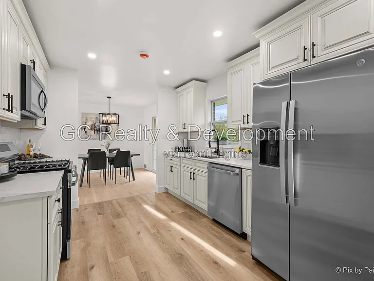 2015 Maplewood Rd — Photo 9