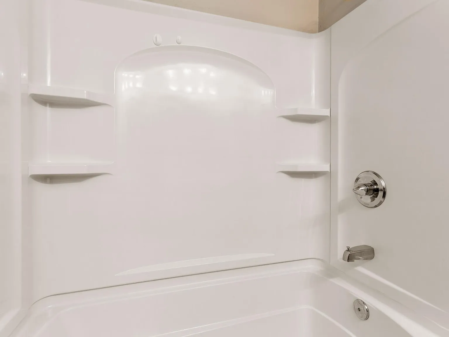 2 bed, 1.5 bath, 900 sqft, $1,700 — Photo 2