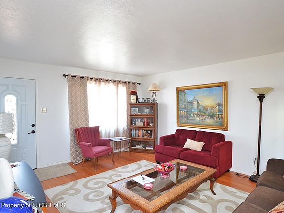 3rd image of 2909 Edgecliff Dr