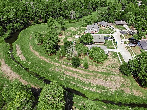 4th image of 19403 Flaxwood Drive