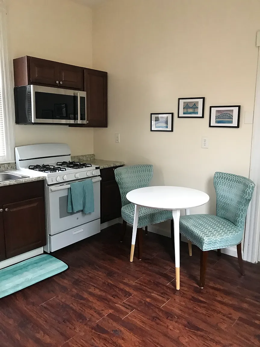 304 S Pacific Ave #1B photo 1