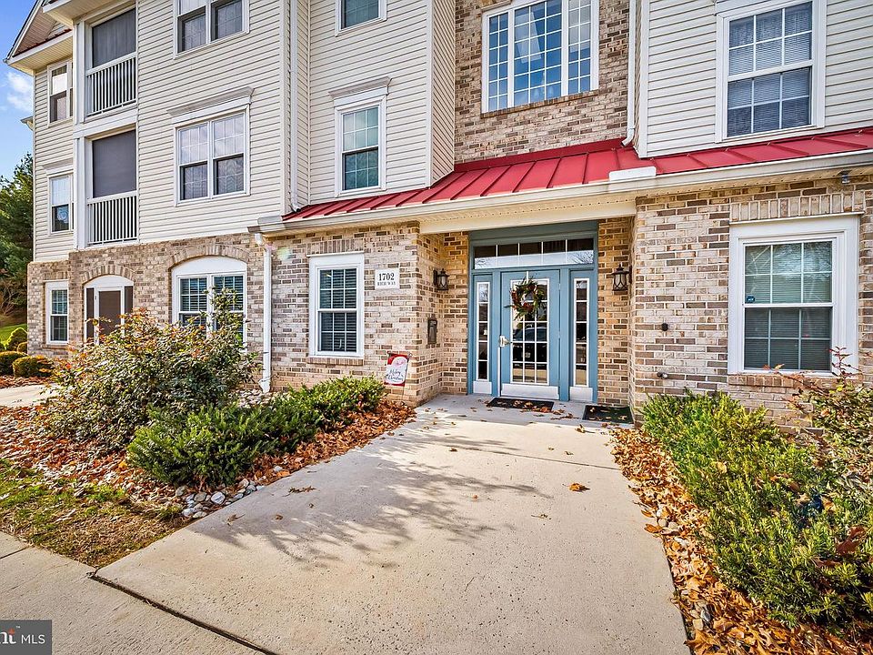 1st image of 1702 Rich Way Unit 2C
