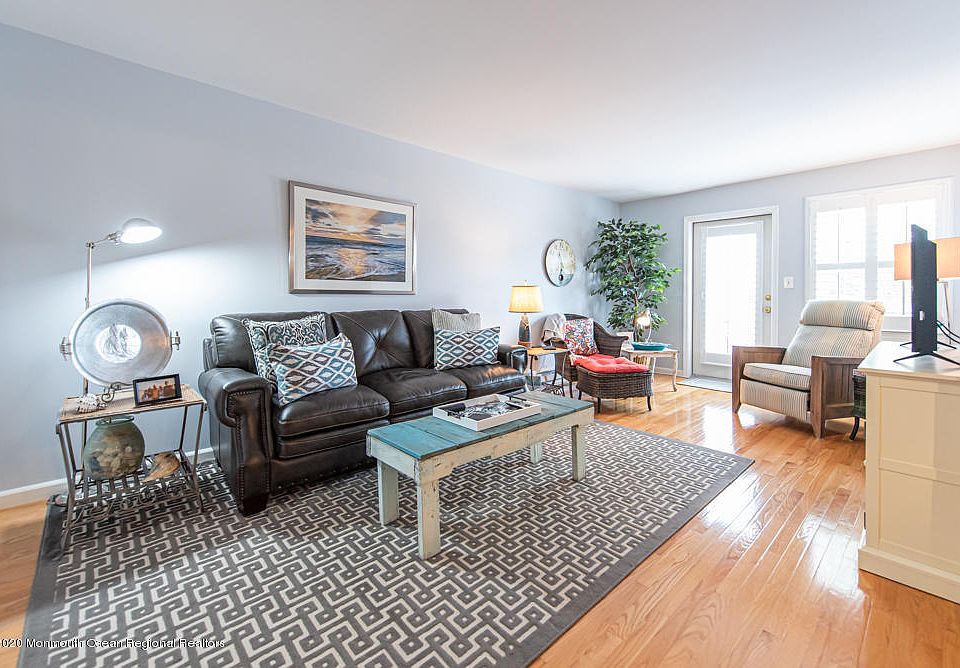 1st image of 66 Whitefield Ave APT 123