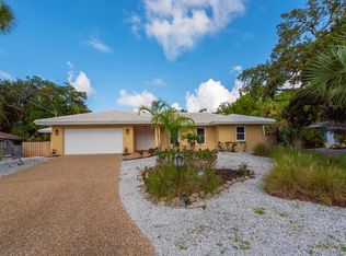 718 Birdsong Ln, Sarasota, FL 34242