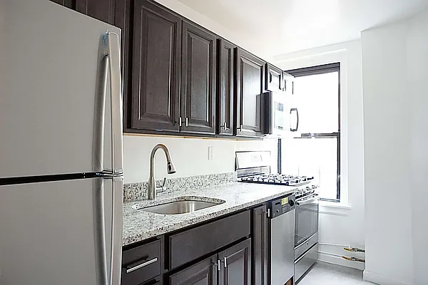 Rented by Compass | media 6