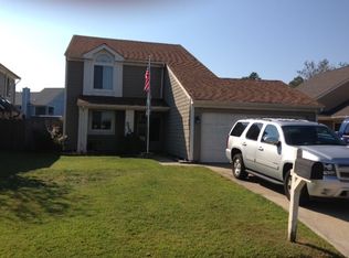 3181 Crestwood Ln, Virginia Beach, VA 23453