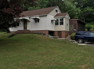 112 Mount Olivet Rd, Wyoming, PA 18644