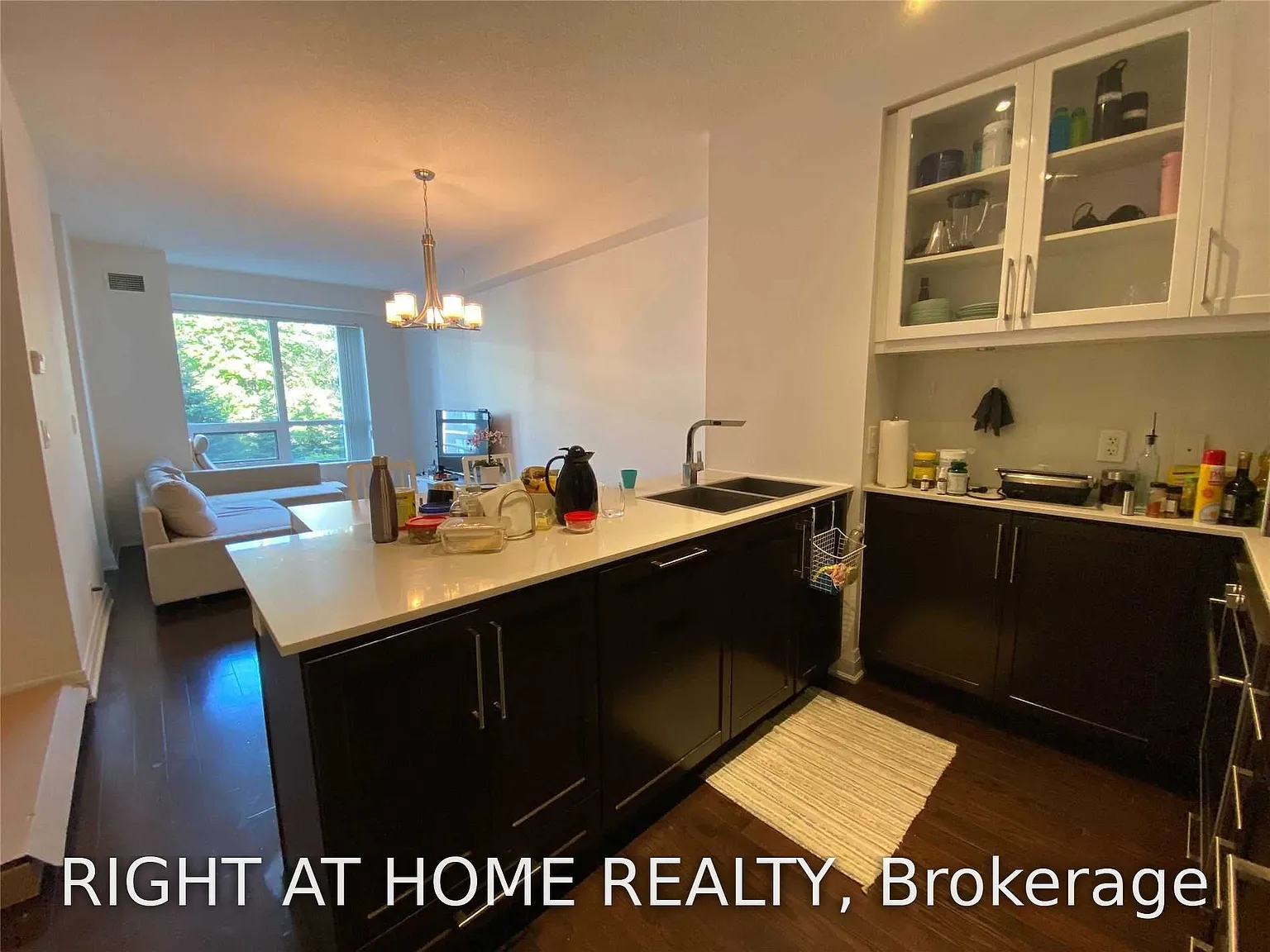 2 bed, $3,200 — Photo 3