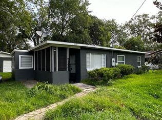 3553 Centerhill Dr N, Jacksonville, FL 32254