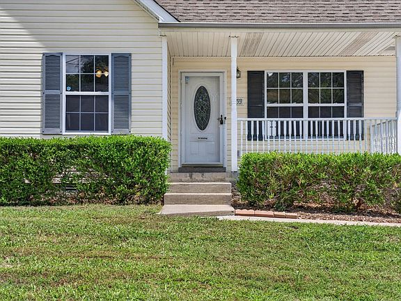 5th image of 3793 Madeline Ct