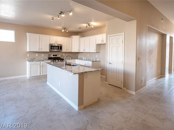 5th image of 8924 Wolf Dancer Ave