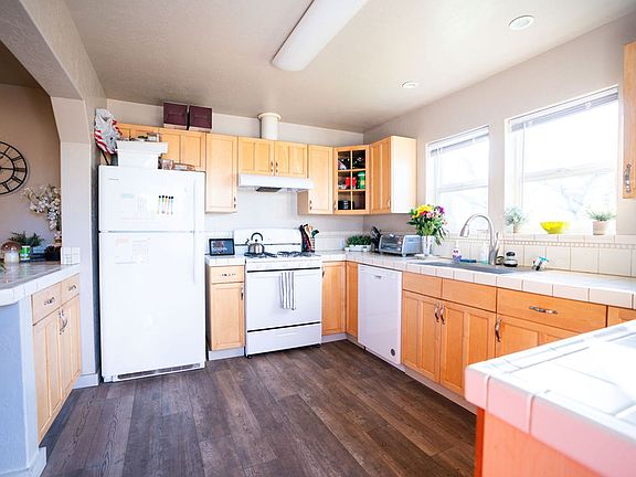 4th image of 2288 Mabelle Ave #2