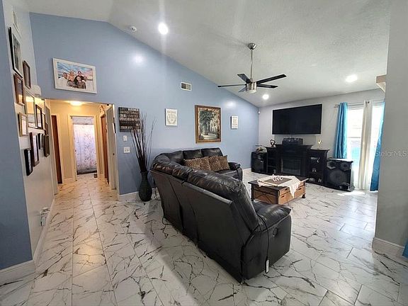 2nd image of 2609 Mill Run Blvd