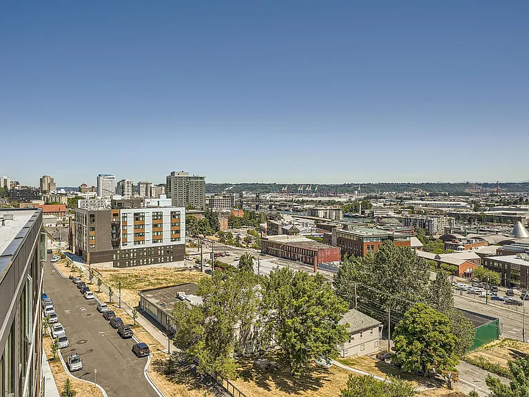 Welcome to AV Lofts! Beautiful views plus in-unit laundry! Up to 8 weeks free! — Photo 25