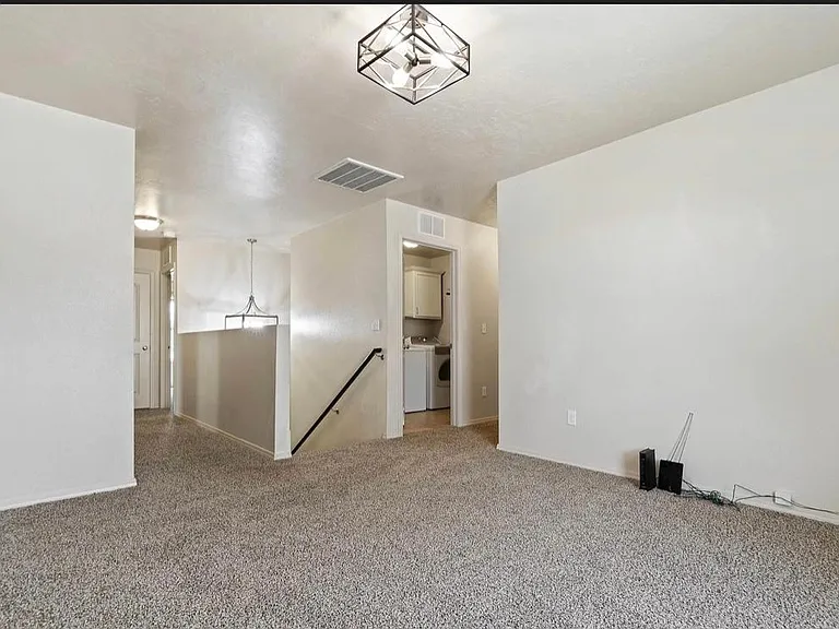 1923 W Owyhee Ave — Photo 14