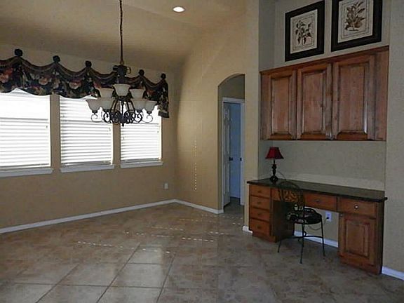 5th image of 9240 Niles Ct