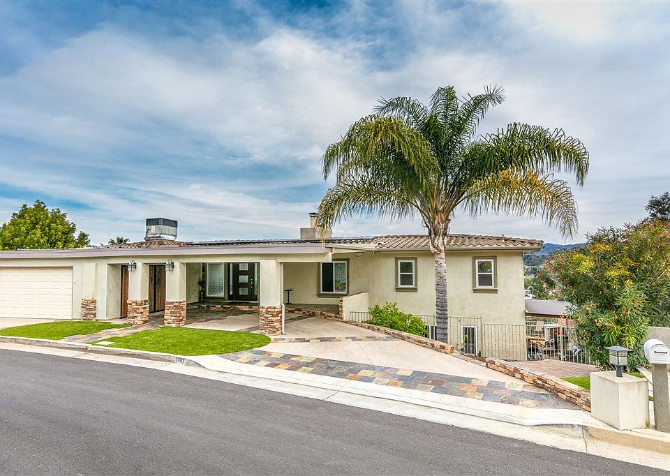 2nd image of 1361 Helix View Dr