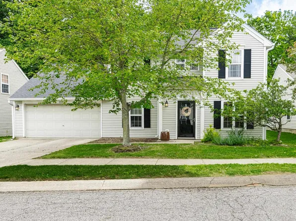 2215 S Laurelwood Dr, Bloomington, IN 47401