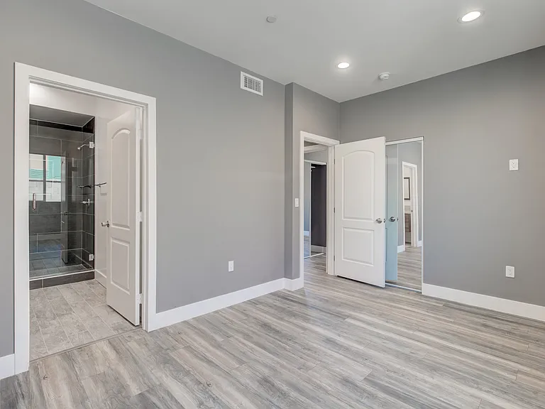 3626 S Cimarron St — Photo 15