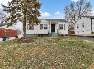 9008 Blackpool Dr, Saint Louis, MO 63123