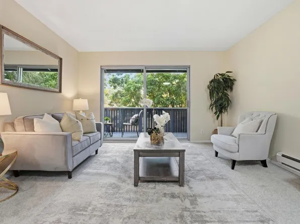 143 Piccadilly Pl APT F, San Bruno, CA 94066