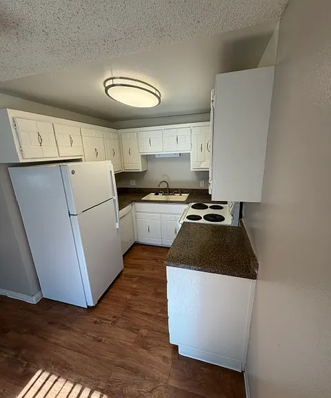 Crestview Apartments — Photo 61
