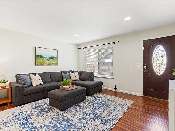 4th image of 6385 Felder Dr