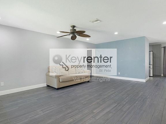 3rd image of 5923 19th St NE