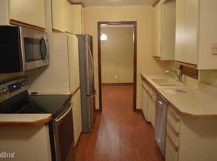 5224 W 110th St, Bloomington, MN 55437