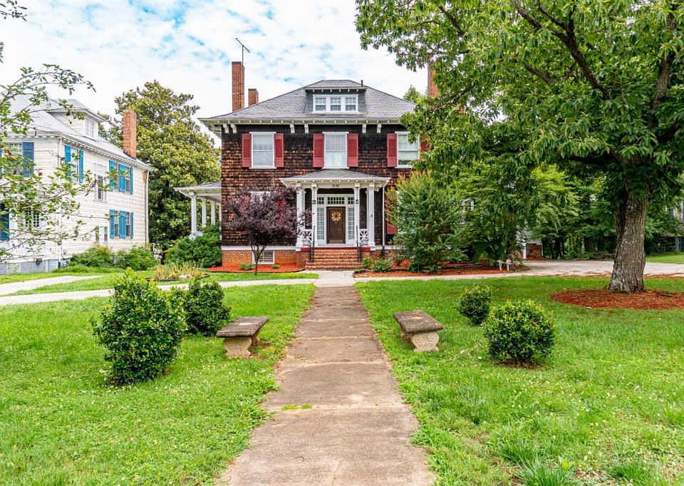 1st image of 2132 Rivermont Ave