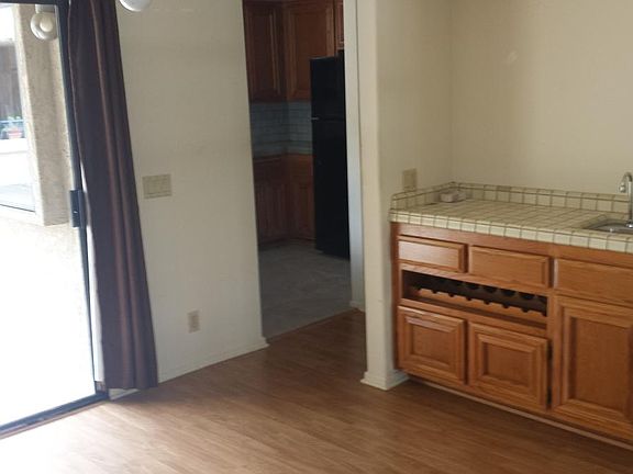 Dining and Wet Bar Area