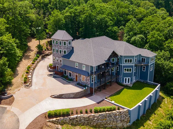 137 Slick Rock Road, Branson West, MO 65737