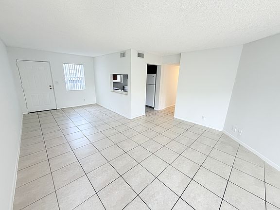 5th image of 1950 N Congress Ave #404-404HOA