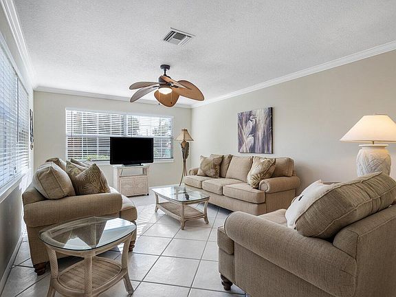 5th image of 717 S Us Highway 1 APT 1006