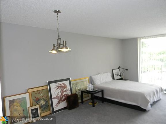 2nd image of 1800 N Andrews Ave APT 2J