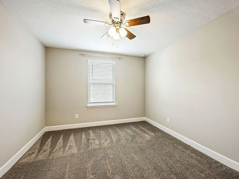 3528 Cunningham Rd — Photo 25