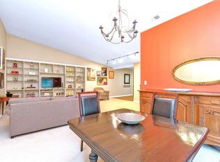 171 S Middle Neck Rd APT 3C, Great Neck, NY 11021