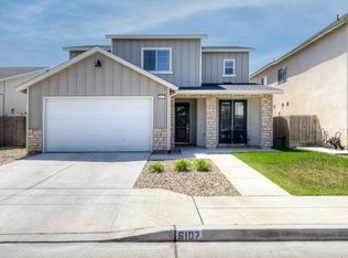 6107 E Inyo St, Fresno, CA 93727