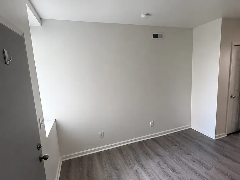 125 N Wilton St — Photo 9