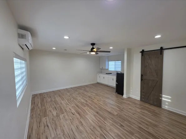 336 W Connecticut Ave #2, Vista, CA 92083