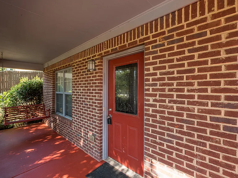 2696 Silver Hill Ter SE — Photo 2