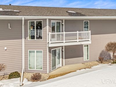2000 Lake Shore Dr #N, Gladstone, MI, 49837
